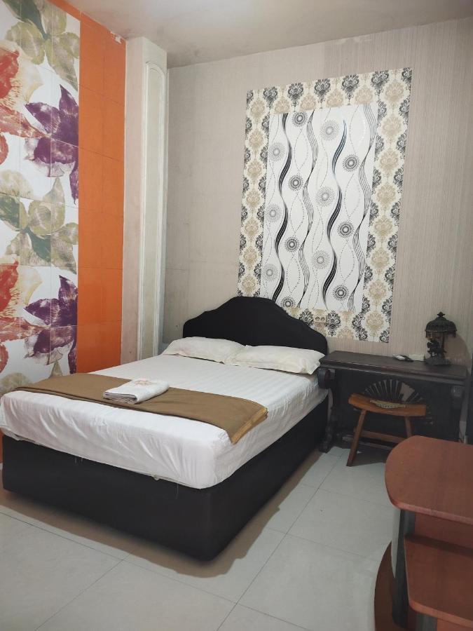 Mojokerto Classic Homestay Exteriör bild