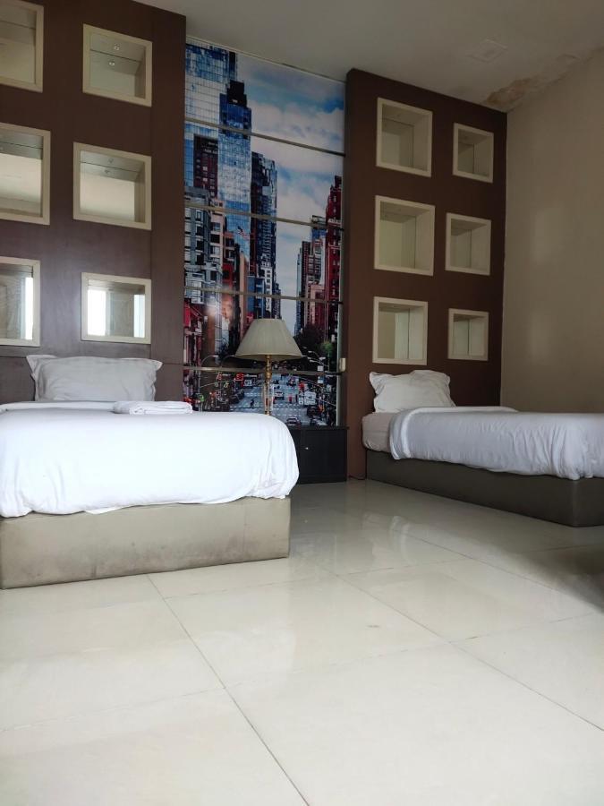 Mojokerto Classic Homestay Exteriör bild