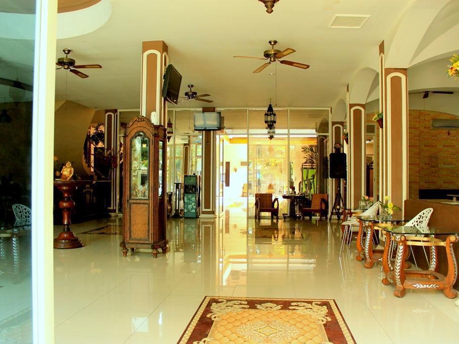 Mojokerto Classic Homestay Exteriör bild
